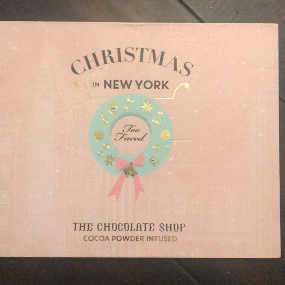 Too Faced Christmas in New York Palette